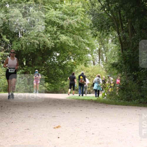 30.08.2026 - Elbe Triathlon Hamburg Antke Förster http://msf.ph/oto/10106363 30.08.2026 12:24:00 Laufen 904 meine-sportfotos.de