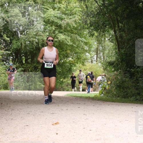 30.08.2026 - Elbe Triathlon Hamburg Antke Förster http://msf.ph/oto/10106365 30.08.2026 12:24:03 Laufen 904 meine-sportfotos.de