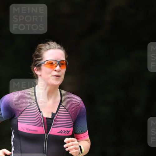 30.08.2026 - Elbe Triathlon Hamburg Antke Förster http://msf.ph/oto/10106366 30.08.2026 12:17:44 Laufen 1635 meine-sportfotos.de
