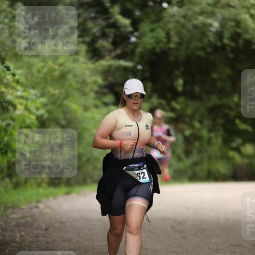 30.08.2026 - Elbe Triathlon Hamburg Antke Förster http://msf.ph/oto/10106368 30.08.2026 12:18:08 Laufen 7001, 4, 62 meine-sportfotos.de