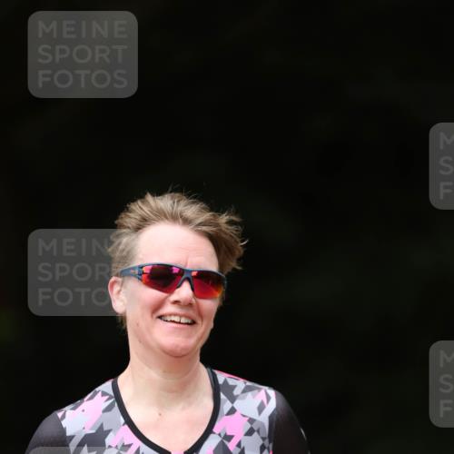 30.08.2026 - Elbe Triathlon Hamburg Antke Förster http://msf.ph/oto/10106390 30.08.2026 12:18:19 Laufen  meine-sportfotos.de