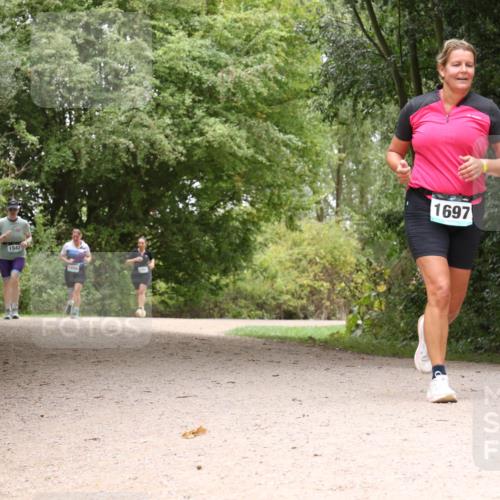 30.08.2026 - Elbe Triathlon Hamburg Antke Förster http://msf.ph/oto/10106393 30.08.2026 12:24:21 Laufen 1542, 1697 meine-sportfotos.de