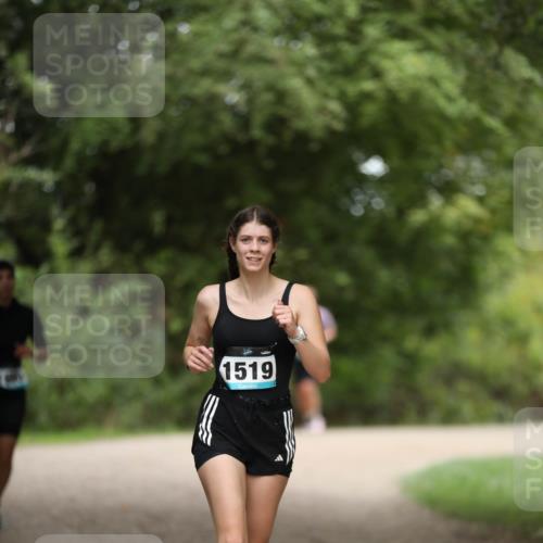 30.08.2026 - Elbe Triathlon Hamburg Antke Förster http://msf.ph/oto/10106394 30.08.2026 12:18:30 Laufen 1519 meine-sportfotos.de