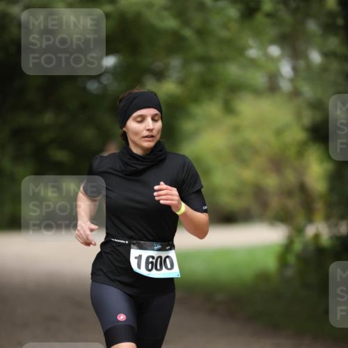 30.08.2026 - Elbe Triathlon Hamburg Antke Förster http://msf.ph/oto/10106404 30.08.2026 12:18:35 Laufen 1600 meine-sportfotos.de