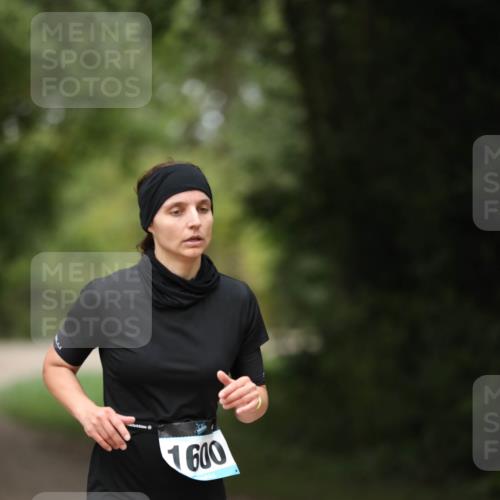 30.08.2026 - Elbe Triathlon Hamburg Antke Förster http://msf.ph/oto/10106406 30.08.2026 12:18:35 Laufen 1600 meine-sportfotos.de