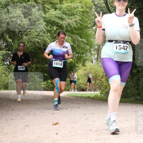 30.08.2026 - Elbe Triathlon Hamburg Antke Förster http://msf.ph/oto/10106407 30.08.2026 12:24:33 Laufen 1567, 1656, 1542 meine-sportfotos.de