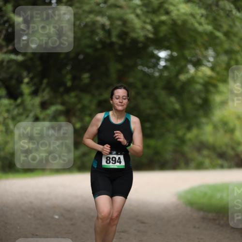 30.08.2026 - Elbe Triathlon Hamburg Antke Förster http://msf.ph/oto/10106420 30.08.2026 12:18:49 Laufen 894 meine-sportfotos.de