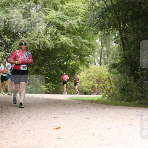 30.08.2026 - Elbe Triathlon Hamburg Antke Förster http://msf.ph/oto/10106423 30.08.2026 12:24:42 Laufen 1483, 166 meine-sportfotos.de