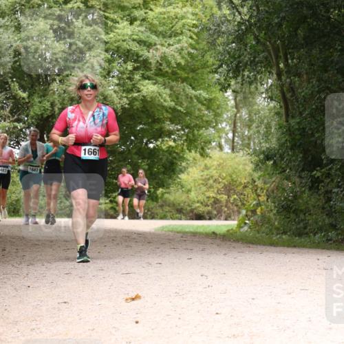 30.08.2026 - Elbe Triathlon Hamburg Antke Förster http://msf.ph/oto/10106425 30.08.2026 12:24:44 Laufen 1483, 1682, 1661 meine-sportfotos.de