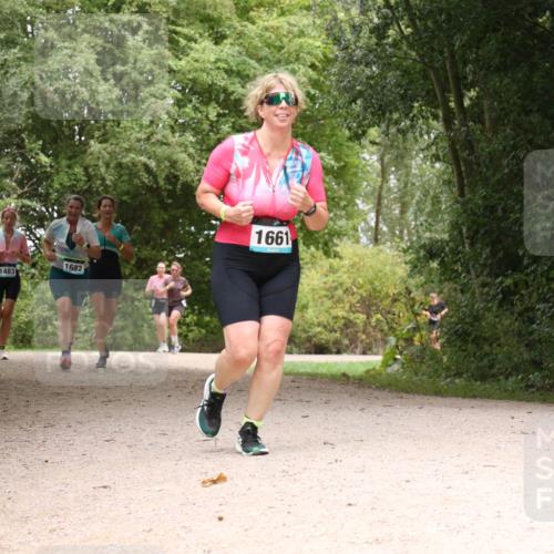 30.08.2026 - Elbe Triathlon Hamburg Antke Förster http://msf.ph/oto/10106427 30.08.2026 12:24:45 Laufen 1682, 1483, 1661 meine-sportfotos.de