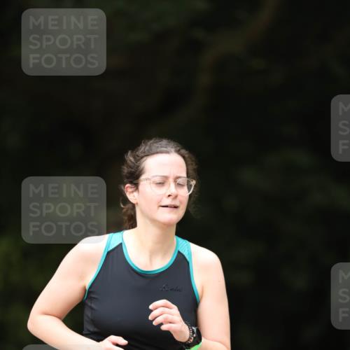 30.08.2026 - Elbe Triathlon Hamburg Antke Förster http://msf.ph/oto/10106430 30.08.2026 12:18:52 Laufen 894 meine-sportfotos.de