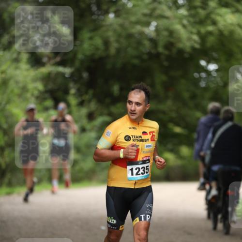 30.08.2026 - Elbe Triathlon Hamburg Antke Förster http://msf.ph/oto/10106432 30.08.2026 12:19:03 Laufen 1235, 3, 80 meine-sportfotos.de