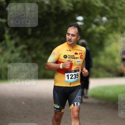 30.08.2026 - Elbe Triathlon Hamburg Antke Förster http://msf.ph/oto/10106434 30.08.2026 12:19:03 Laufen 1235 meine-sportfotos.de
