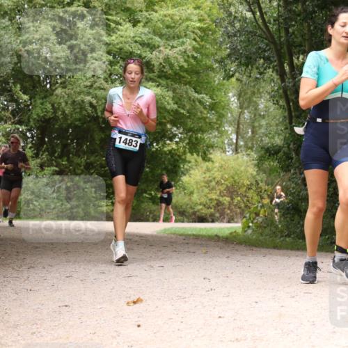 30.08.2026 - Elbe Triathlon Hamburg Antke Förster http://msf.ph/oto/10106439 30.08.2026 12:24:51 Laufen 1483 meine-sportfotos.de