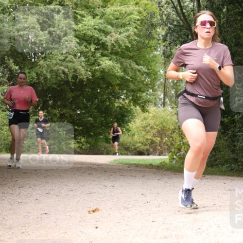 30.08.2026 - Elbe Triathlon Hamburg Antke Förster http://msf.ph/oto/10106453 30.08.2026 12:24:57 Laufen 20 meine-sportfotos.de