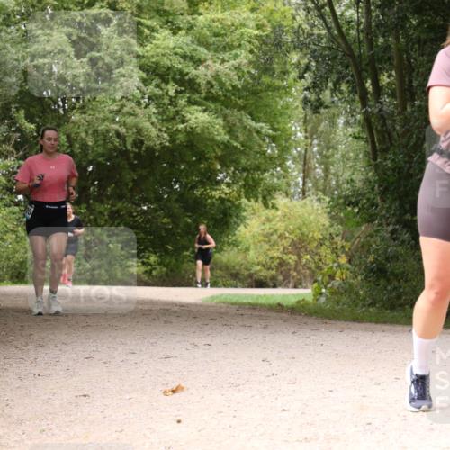 30.08.2026 - Elbe Triathlon Hamburg Antke Förster http://msf.ph/oto/10106455 30.08.2026 12:24:57 Laufen  meine-sportfotos.de