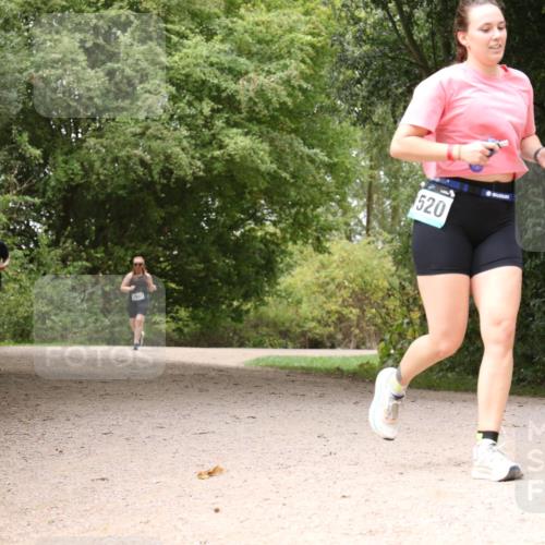 30.08.2026 - Elbe Triathlon Hamburg Antke Förster http://msf.ph/oto/10106463 30.08.2026 12:25:01 Laufen 1416, 520 meine-sportfotos.de
