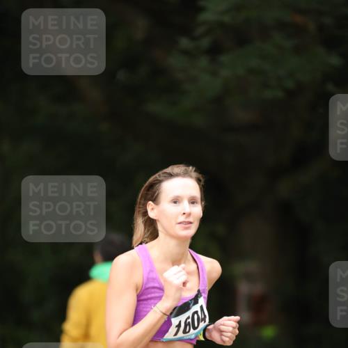 30.08.2026 - Elbe Triathlon Hamburg Antke Förster http://msf.ph/oto/10106466 30.08.2026 12:19:31 Laufen 1604 meine-sportfotos.de