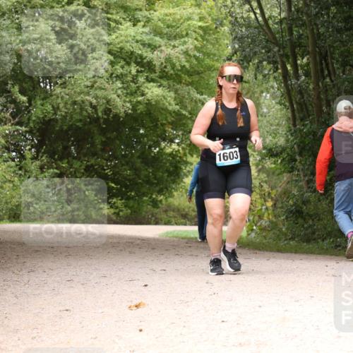 30.08.2026 - Elbe Triathlon Hamburg Antke Förster http://msf.ph/oto/10106479 30.08.2026 12:25:14 Laufen 1603 meine-sportfotos.de