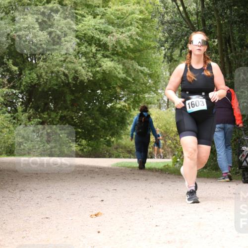 30.08.2026 - Elbe Triathlon Hamburg Antke Förster http://msf.ph/oto/10106481 30.08.2026 12:25:15 Laufen 1603 meine-sportfotos.de