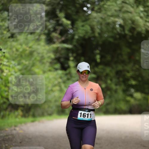 30.08.2026 - Elbe Triathlon Hamburg Antke Förster http://msf.ph/oto/10106488 30.08.2026 12:19:50 Laufen 1611 meine-sportfotos.de