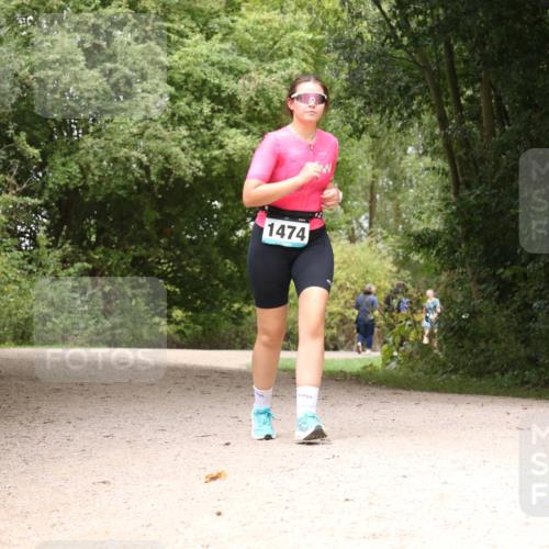 30.08.2026 - Elbe Triathlon Hamburg Antke Förster http://msf.ph/oto/10106519 30.08.2026 12:26:38 Laufen 1474, 70, 2 meine-sportfotos.de