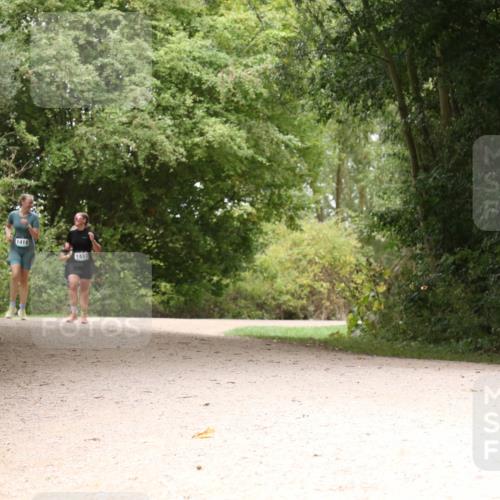 30.08.2026 - Elbe Triathlon Hamburg Antke Förster http://msf.ph/oto/10106527 30.08.2026 12:26:55 Laufen 1418, 1433 meine-sportfotos.de