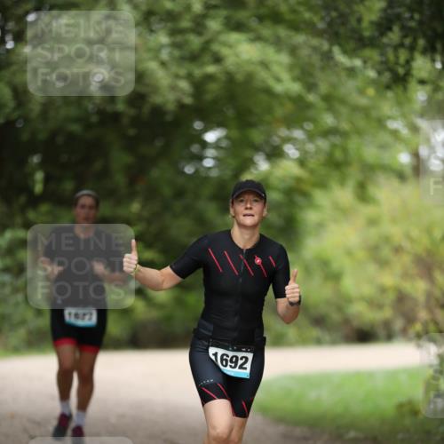 30.08.2026 - Elbe Triathlon Hamburg Antke Förster http://msf.ph/oto/10106532 30.08.2026 12:20:44 Laufen 1072, 1692 meine-sportfotos.de