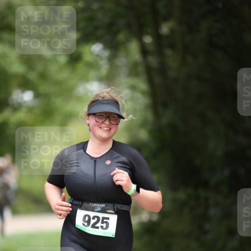 30.08.2026 - Elbe Triathlon Hamburg Antke Förster http://msf.ph/oto/10106564 30.08.2026 12:21:24 Laufen 925 meine-sportfotos.de