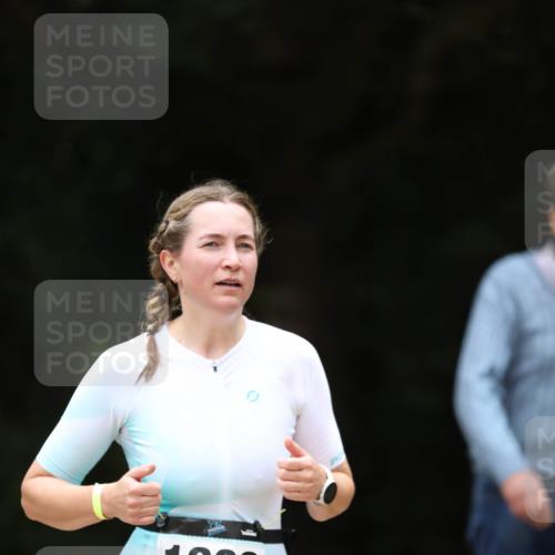 30.08.2026 - Elbe Triathlon Hamburg Antke Förster http://msf.ph/oto/10106598 30.08.2026 12:21:48 Laufen 1602 meine-sportfotos.de