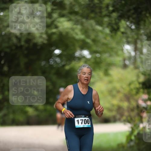 30.08.2026 - Elbe Triathlon Hamburg Antke Förster http://msf.ph/oto/10106602 30.08.2026 12:21:53 Laufen 1700 meine-sportfotos.de