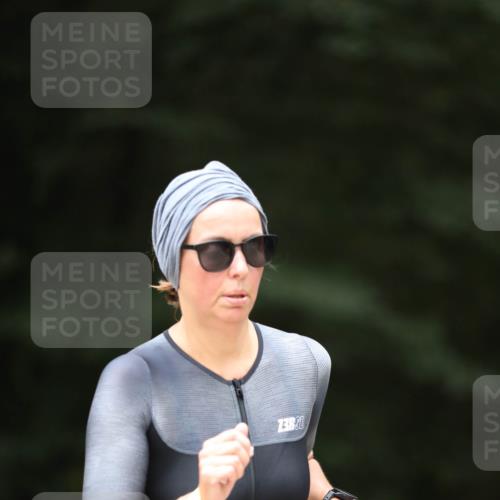 30.08.2026 - Elbe Triathlon Hamburg Antke Förster http://msf.ph/oto/10106622 30.08.2026 12:22:06 Laufen 3, 00 meine-sportfotos.de