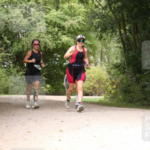 30.08.2026 - Elbe Triathlon Hamburg Antke Förster http://msf.ph/oto/10106625 30.08.2026 12:29:18 Laufen  meine-sportfotos.de