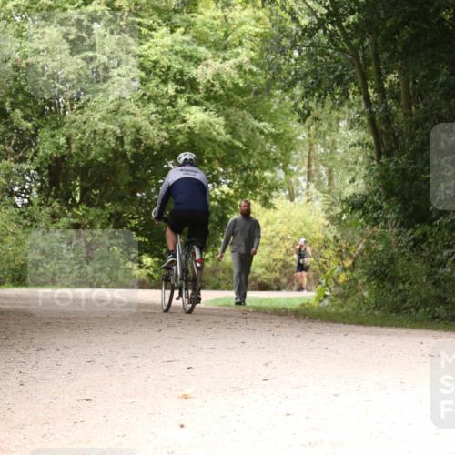 30.08.2026 - Elbe Triathlon Hamburg Antke Förster http://msf.ph/oto/10106637 30.08.2026 12:29:22 Laufen  meine-sportfotos.de