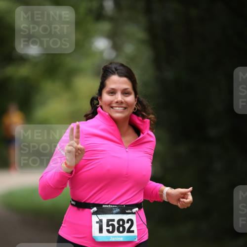 30.08.2026 - Elbe Triathlon Hamburg Antke Förster http://msf.ph/oto/10106642 30.08.2026 12:22:20 Laufen 3, 1582 meine-sportfotos.de