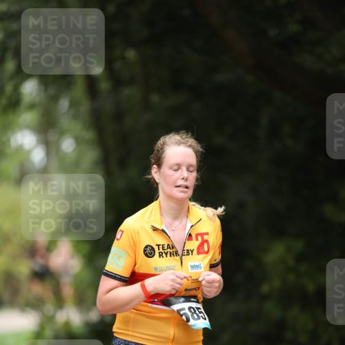 30.08.2026 - Elbe Triathlon Hamburg Antke Förster http://msf.ph/oto/10106656 30.08.2026 12:22:36 Laufen 585 meine-sportfotos.de