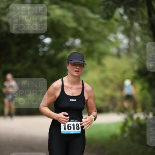 30.08.2026 - Elbe Triathlon Hamburg Antke Förster http://msf.ph/oto/10106664 30.08.2026 12:22:44 Laufen 1618 meine-sportfotos.de