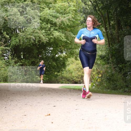 30.08.2026 - Elbe Triathlon Hamburg Antke Förster http://msf.ph/oto/10106675 30.08.2026 12:30:26 Laufen  meine-sportfotos.de