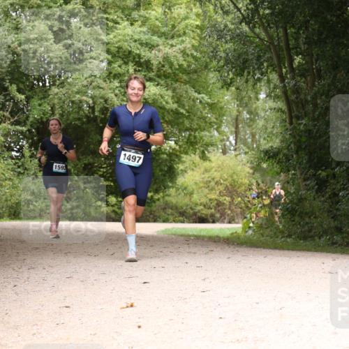 30.08.2026 - Elbe Triathlon Hamburg Antke Förster http://msf.ph/oto/10106685 30.08.2026 12:30:35 Laufen 1592, 1497 meine-sportfotos.de
