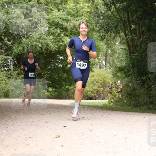 30.08.2026 - Elbe Triathlon Hamburg Antke Förster http://msf.ph/oto/10106687 30.08.2026 12:30:36 Laufen 1592, 1497 meine-sportfotos.de