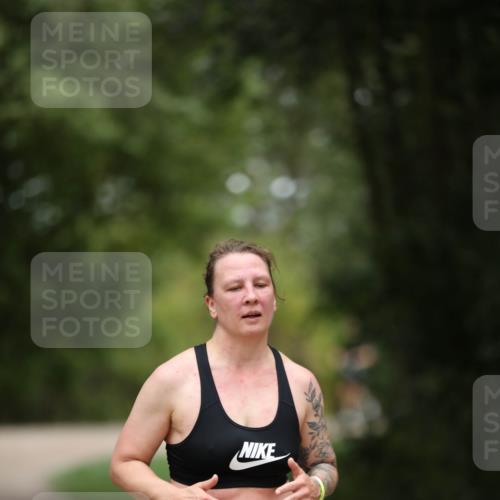 30.08.2026 - Elbe Triathlon Hamburg Antke Förster http://msf.ph/oto/10106692 30.08.2026 12:23:00 Laufen 638 meine-sportfotos.de