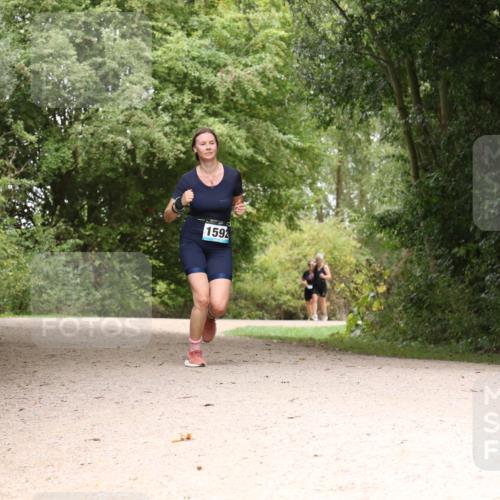 30.08.2026 - Elbe Triathlon Hamburg Antke Förster http://msf.ph/oto/10106693 30.08.2026 12:30:38 Laufen 1592 meine-sportfotos.de
