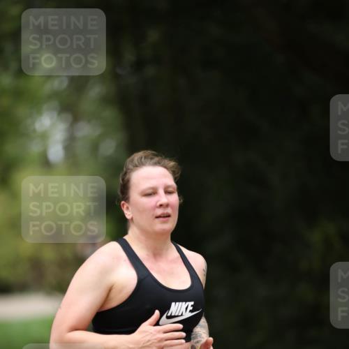 30.08.2026 - Elbe Triathlon Hamburg Antke Förster http://msf.ph/oto/10106694 30.08.2026 12:23:00 Laufen 638 meine-sportfotos.de