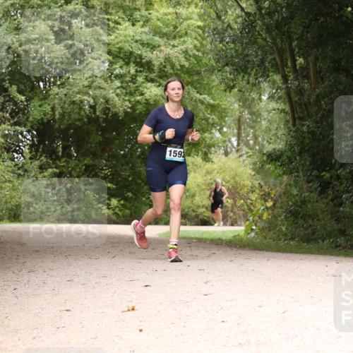 30.08.2026 - Elbe Triathlon Hamburg Antke Förster http://msf.ph/oto/10106695 30.08.2026 12:30:38 Laufen 1592 meine-sportfotos.de