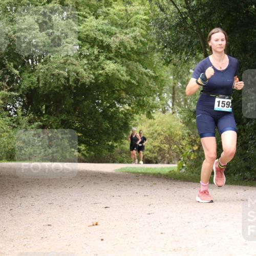 30.08.2026 - Elbe Triathlon Hamburg Antke Förster http://msf.ph/oto/10106697 30.08.2026 12:30:39 Laufen 1592 meine-sportfotos.de