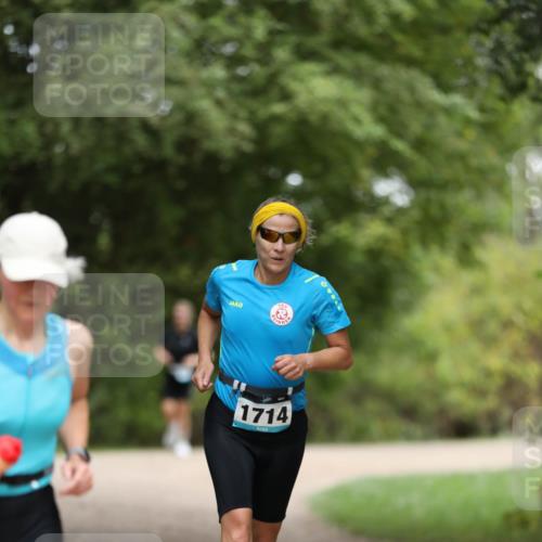 30.08.2026 - Elbe Triathlon Hamburg Antke Förster http://msf.ph/oto/10106704 30.08.2026 12:23:07 Laufen 1714 meine-sportfotos.de