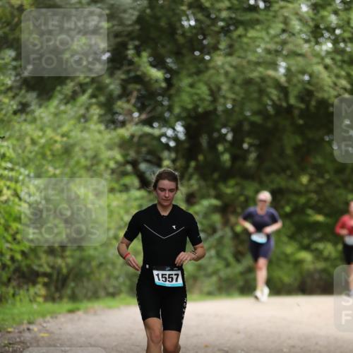 30.08.2026 - Elbe Triathlon Hamburg Antke Förster http://msf.ph/oto/10106712 30.08.2026 12:23:19 Laufen 1557 meine-sportfotos.de