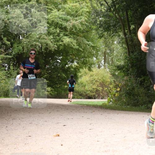 30.08.2026 - Elbe Triathlon Hamburg Antke Förster http://msf.ph/oto/10106715 30.08.2026 12:30:58 Laufen 1704, 1717 meine-sportfotos.de