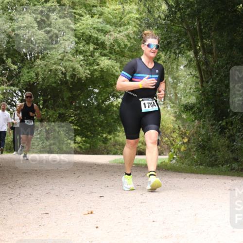 30.08.2026 - Elbe Triathlon Hamburg Antke Förster http://msf.ph/oto/10106721 30.08.2026 12:31:02 Laufen 1627, 1704 meine-sportfotos.de