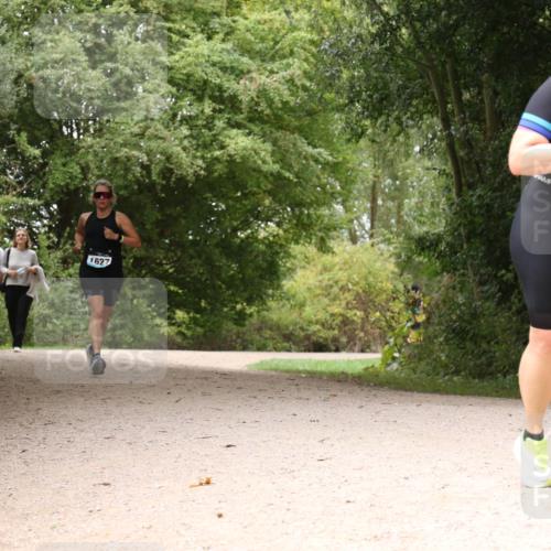 30.08.2026 - Elbe Triathlon Hamburg Antke Förster http://msf.ph/oto/10106725 30.08.2026 12:31:04 Laufen 1627, 1704 meine-sportfotos.de